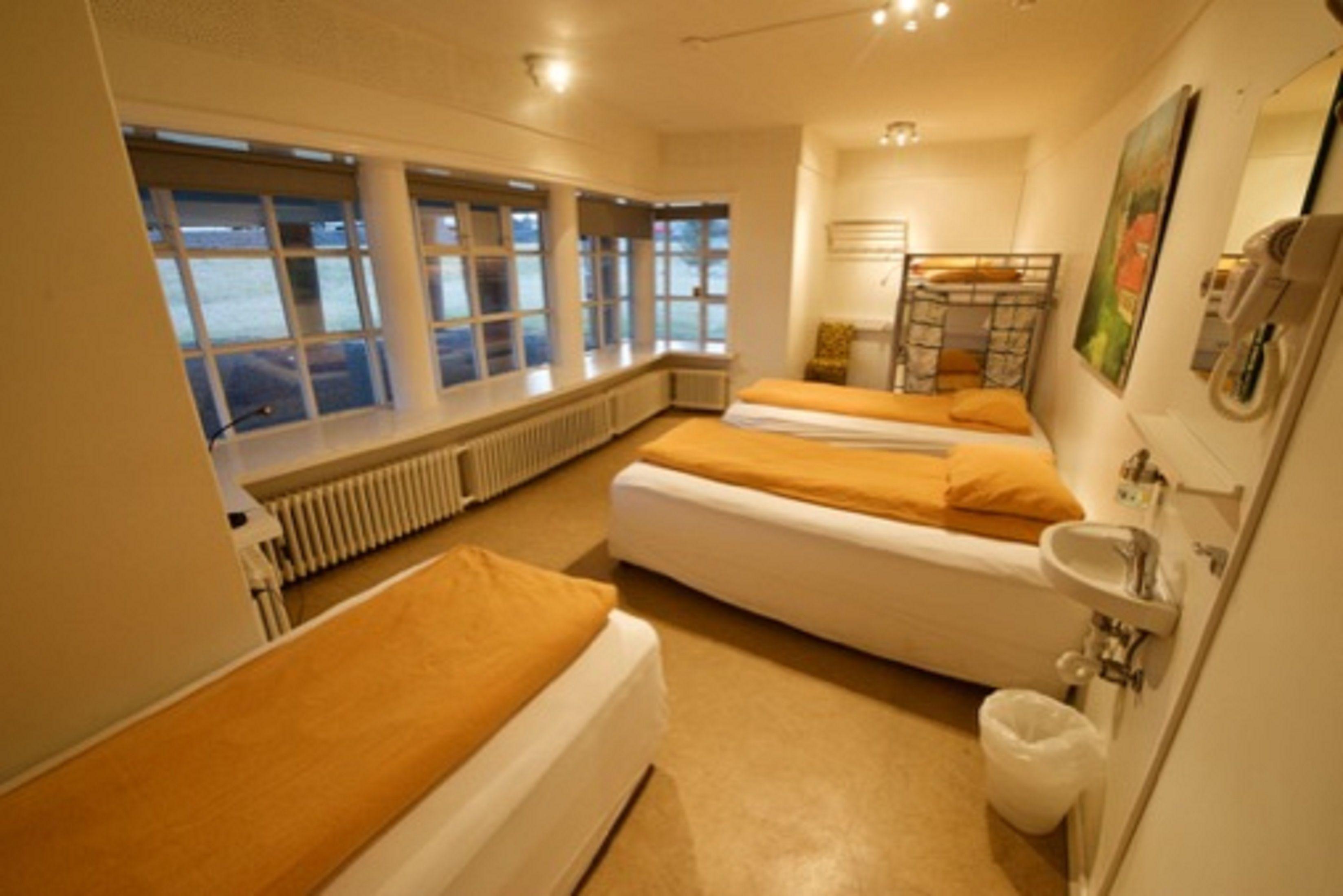Familienzimmer mit Gemeinschaftsbad